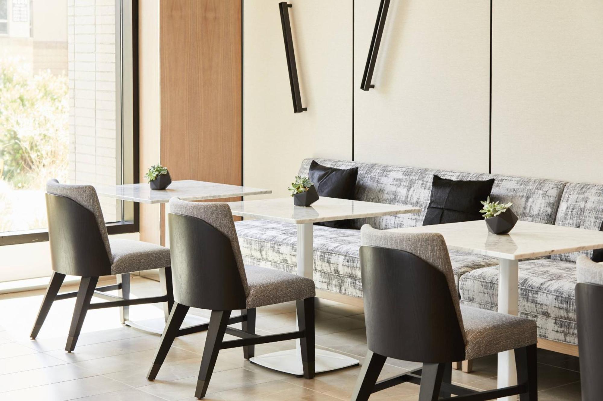 Ac Hotel By Marriott Dallas Фриско Екстериор снимка
