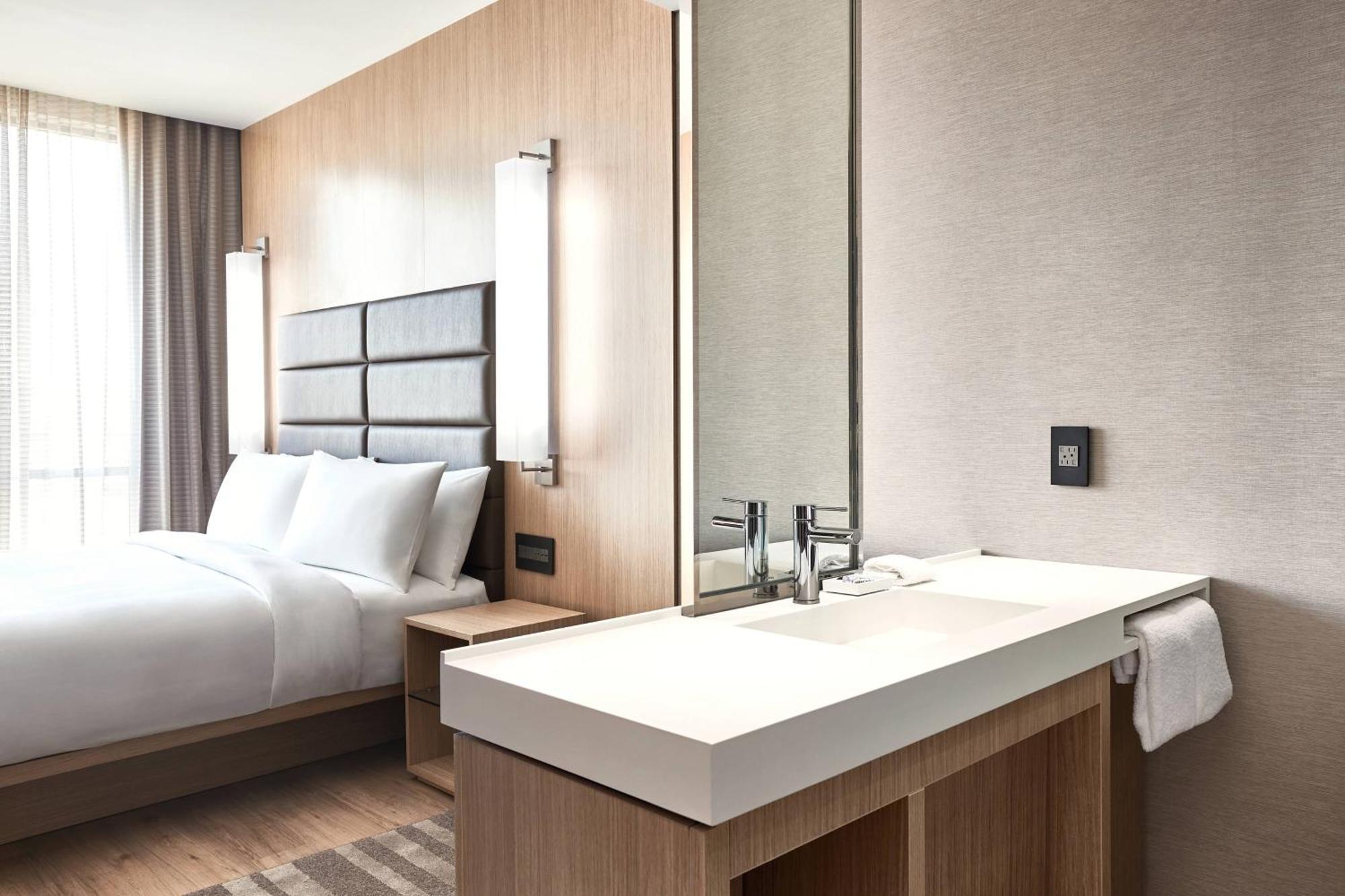Ac Hotel By Marriott Dallas Фриско Екстериор снимка